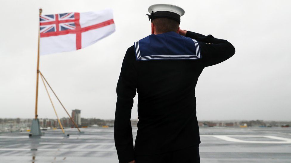 Hükümetin kara ve hava kuvvetleri budarken Kraliyet Donanması'na ek kaynak ayıracağı anlaşılıyor