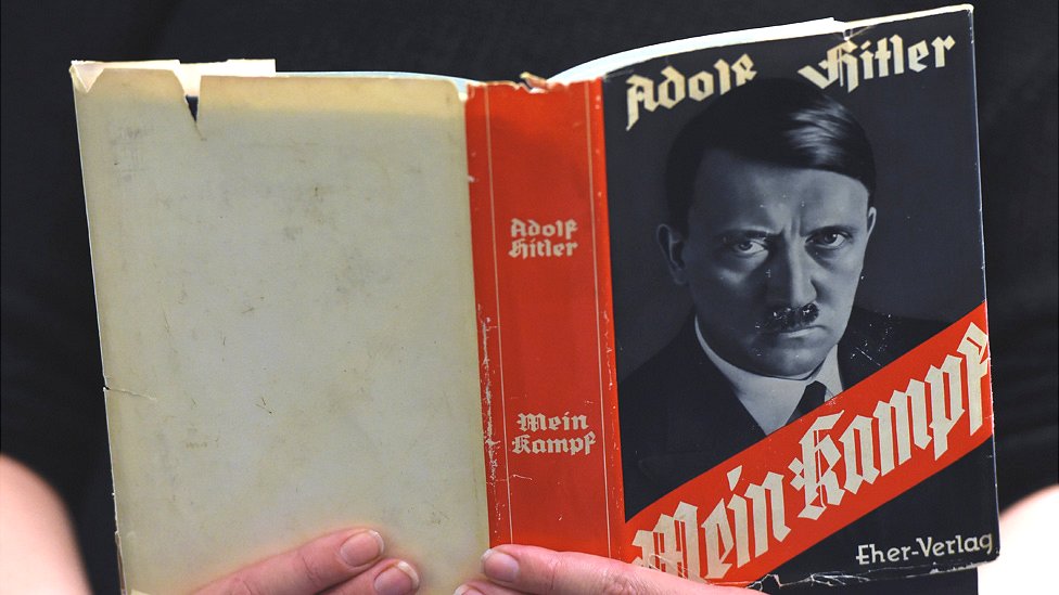 Оригинальное издание Mein Kampf, 7 декабря 15
