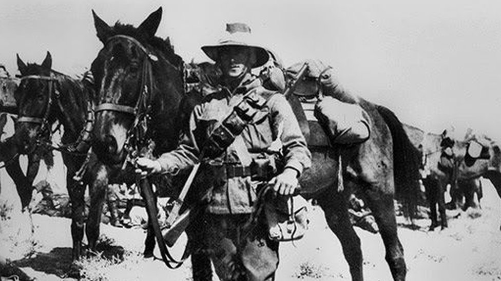 Se cumple el primer centenario de la batalla de Beersheba, Israel. (Foto: Cortesía de la Biblioteca Estatal de Queensland) Miembro de la caballería del ejército australiano en Medio Oriente en 1917. (Foto: Cortesía de la Biblioteca Estatal de Queensland)