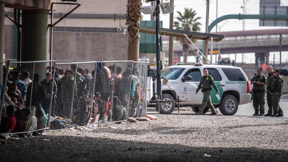 Centro de detención de migrantes en El Paso, Texas.