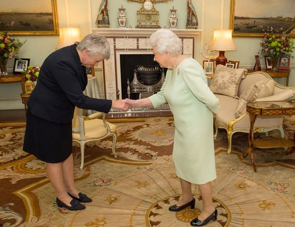 Queen Sarah Clarke as first female Black Rod BBC News