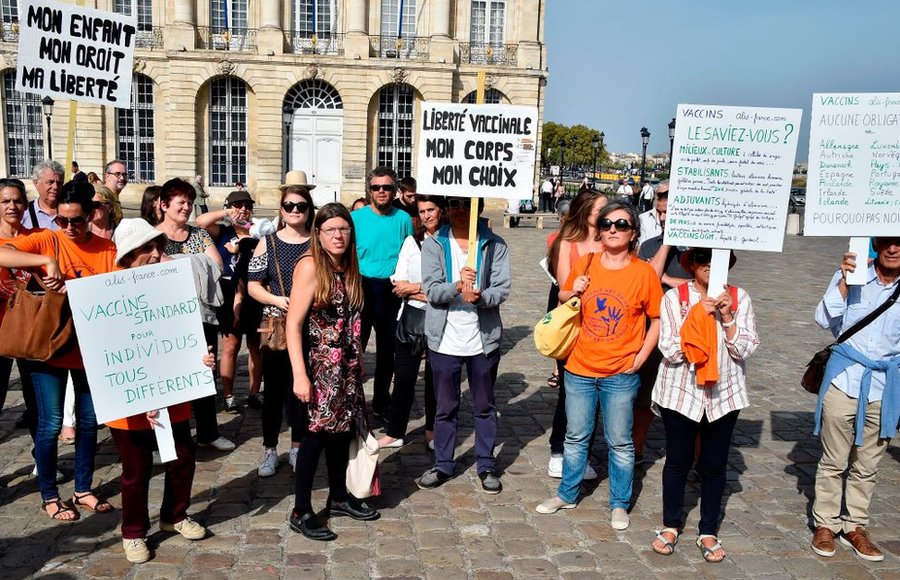Protesta contra las vacunas en Francia
