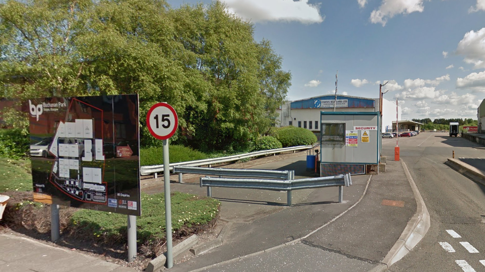 Armed attackers steal car from driver in Stepps BBC News