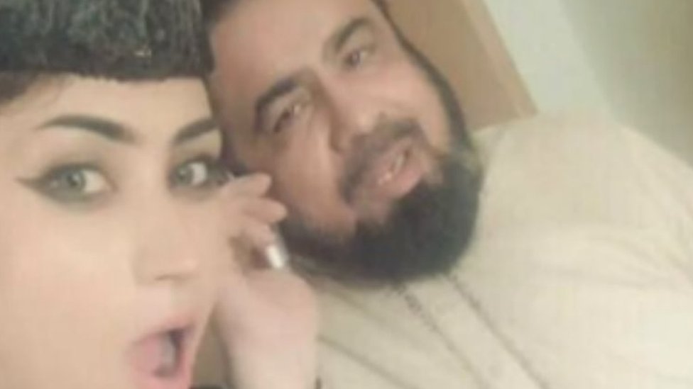 Balochi Xnxx - Qandeel Baloch: A YouTube star and the cleric linked to her death - BBC News