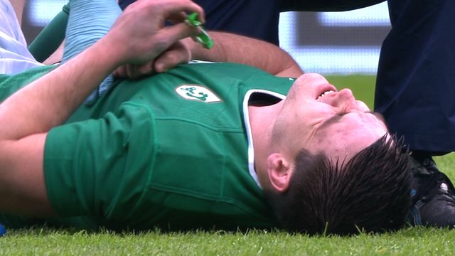 Six Nations 2016: French 'cheap hits' anger Irish
