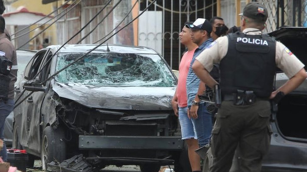 Ecuador: Guayaquil blast 'declaration of war' by gangs - officials