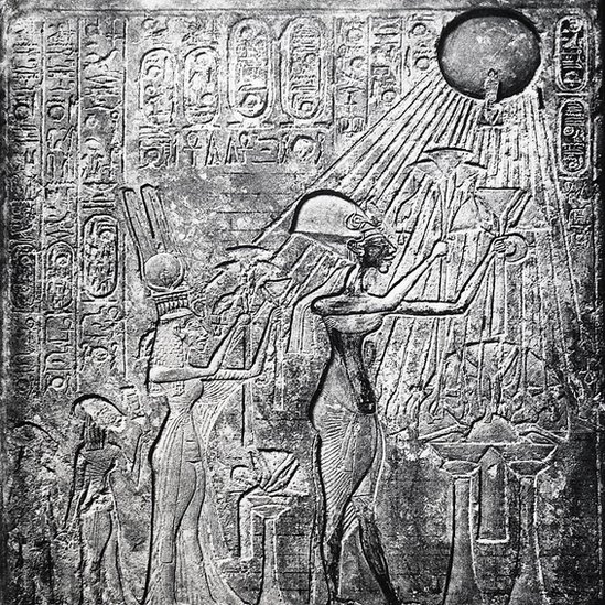 Relieve del faraón egipcio Akenatón