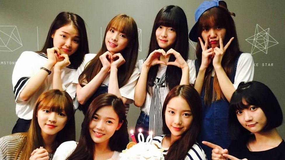 K-pop group Oh My Girl had wrong visa, says US Customs and Border Protection photo