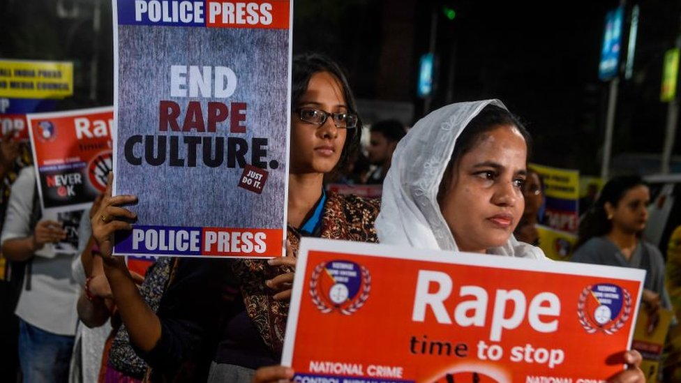 Protestas en India tras el asesinato de una mujer en Hyderabad, en el sur del país, el 4 de diciembre de 2019.