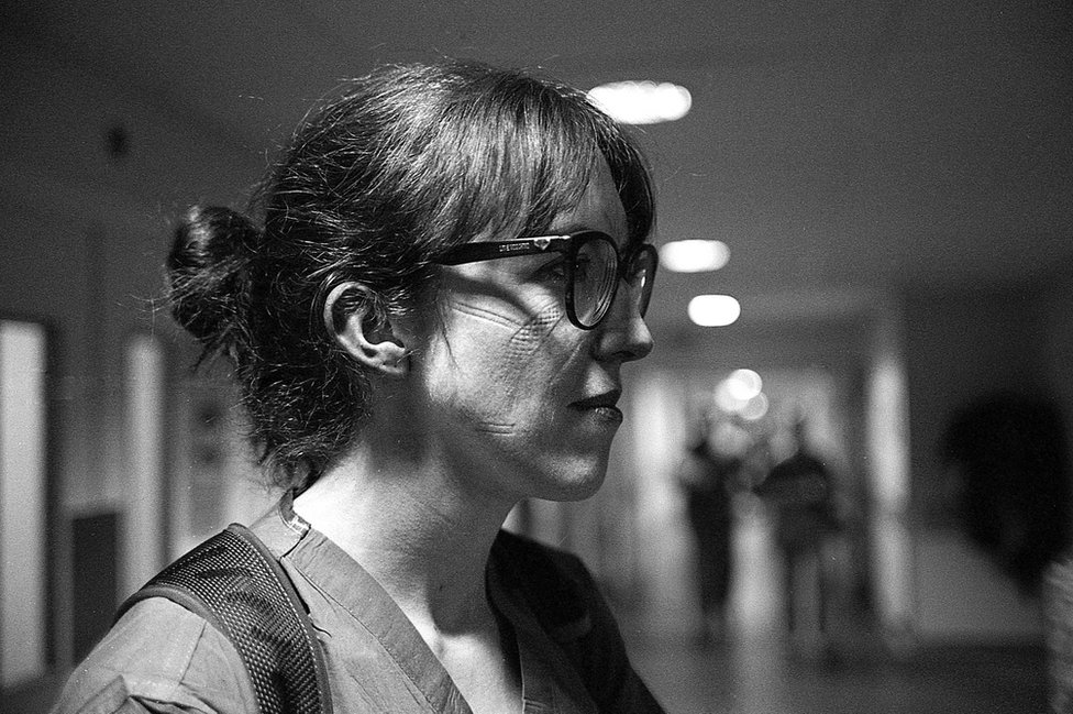 Стажер-анестезиолог Кэти Магуайр
