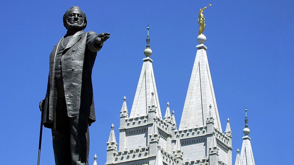 Brigham Young, quien fuera líder de los mormones en el siglo XIX, murió con 55 esposas y 59 niños. Estatua de Brigham Young