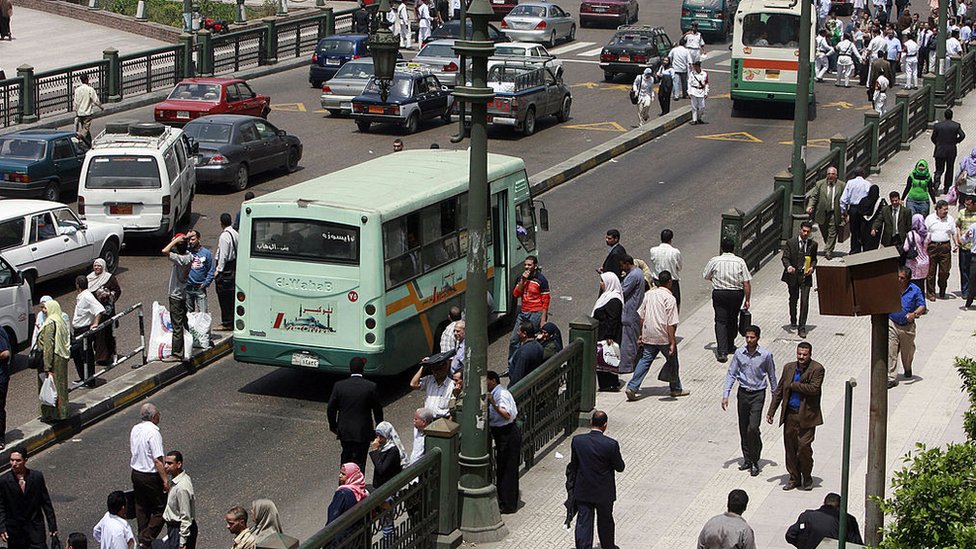 الوشم في مصر بين الحرية الشخصية والرفض الديني ونظرة المجتمع 3 شارع في القاهرة