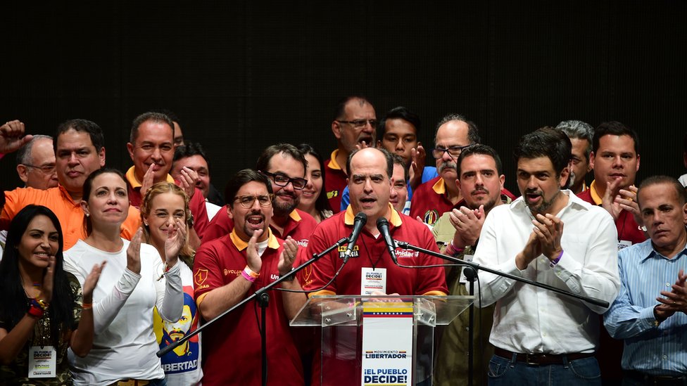 La ola de protestas de los últimos cuatro meses ha unido a la oposición como nunca antes. Opositores