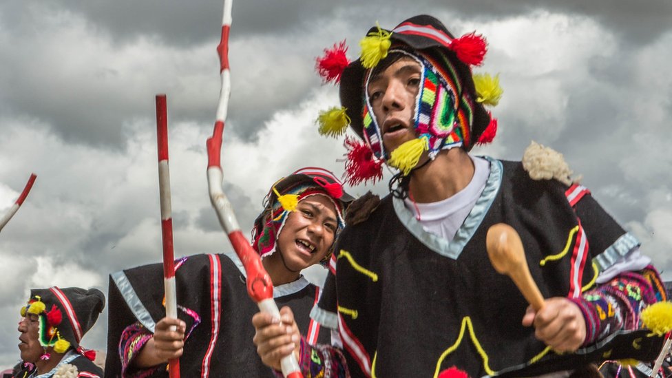 Desfile Tropa de Cáceres en el Carnaval Marqueño, Perú.