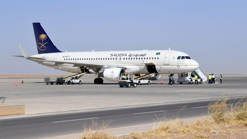 طائرة سعودية