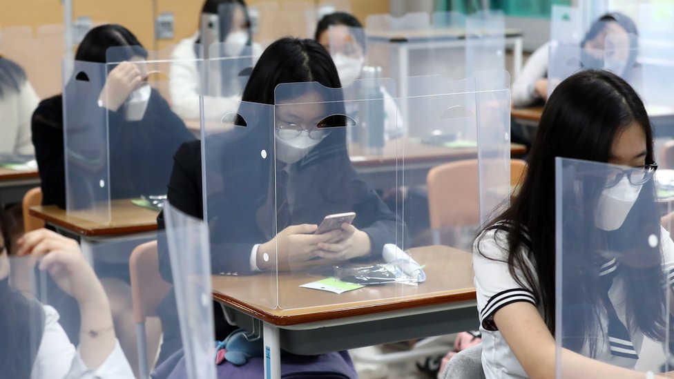 كوريا الجنوبية أعادت فتح المدارس بعد انحسار المرضى