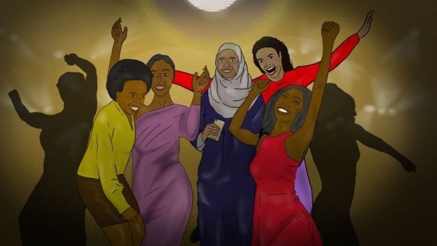 Perempuan semua kalangan diterima di pesta dansa.