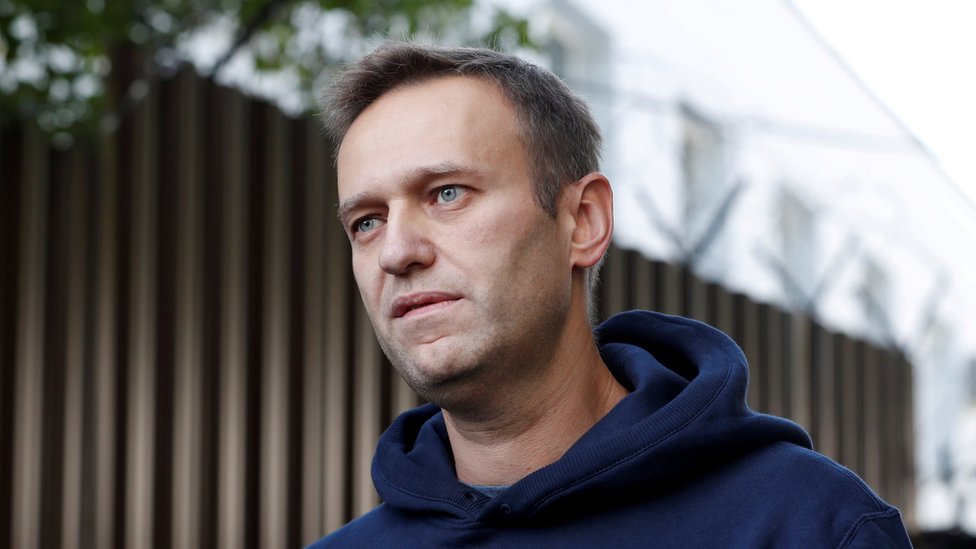 Uk Backs Sanction Threats Over Navalny Poisoning Bbc News