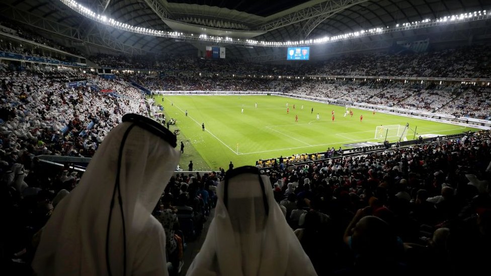ما السبب الحقيقي لتراجع الفيفا عن توسيع عدد المشاركين في كأس العالم في قطر؟