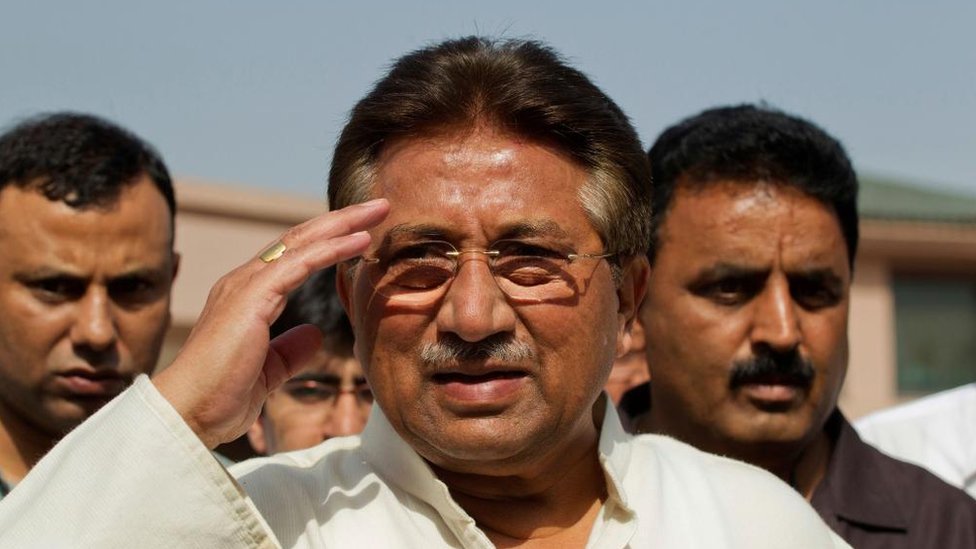 Бывший военный диктатор Пакистана Первез Мушарраф умер в изгнании в Дубае