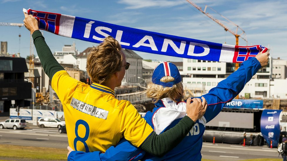 Islandia es el país más pacífico del mundo, puesto que ocupa desde 2008. Fanáticos de Islandia