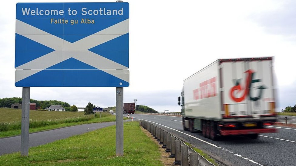 Знак границы между Шотландией и Англией
