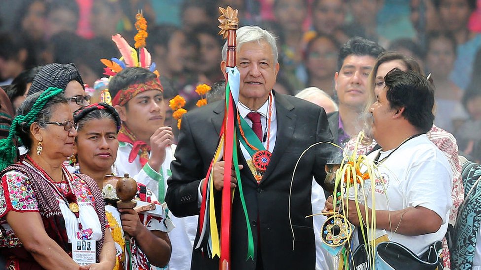 AMLO.