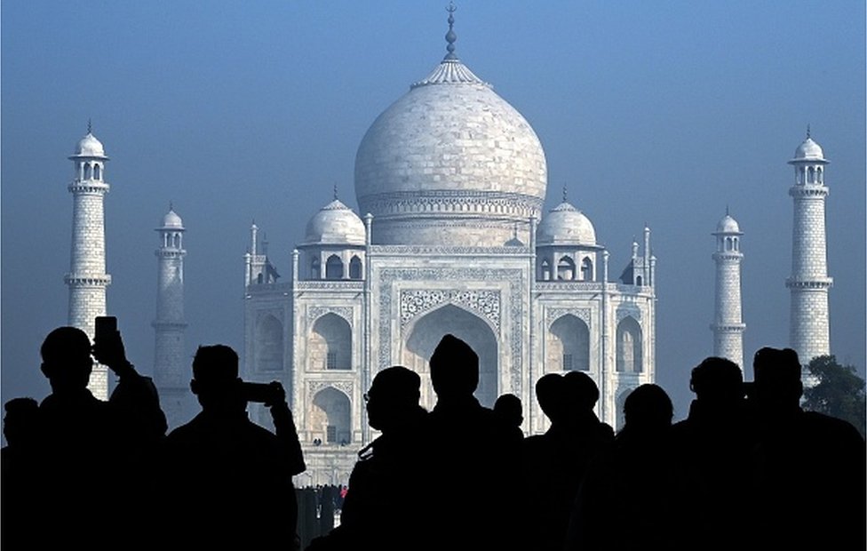 Adakah rahasia di balik ruangan-ruangan terkunci di Taj Mahal, adakah kuil  Hindu di dalamnya? - BBC News Indonesia