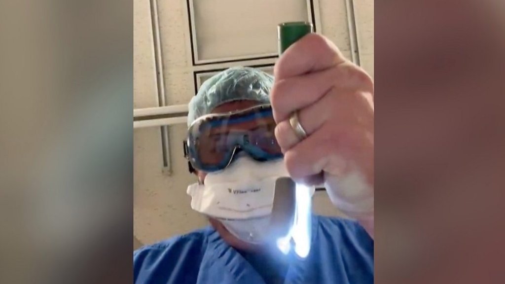 Covid: US doctor's video simulates what dying patient sees