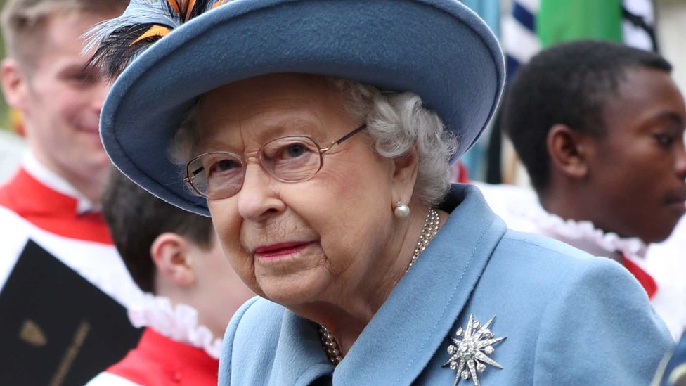 Королева Елизавета II в Службе Содружества в Вестминстерском аббатстве в Лондоне, поскольку Букингемский дворец объявил, что королева записала специальную передачу о вспышке коронавируса, которая будет транслироваться в воскресенье