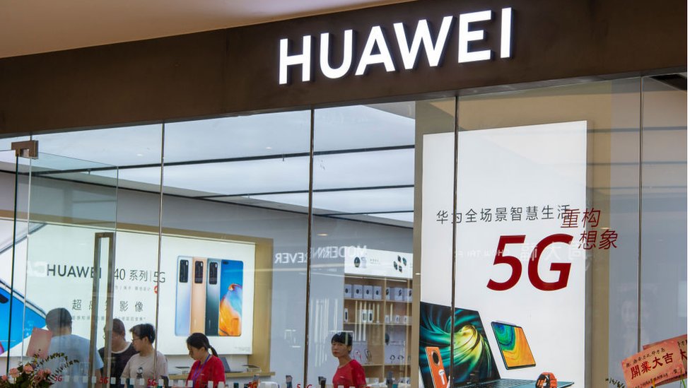 Huawei сталкивается с растущим давлением из-за роста напряженности в отношениях между Пекином и Западом.