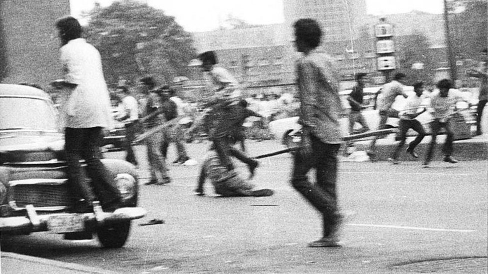 Estudiantes protestando en México el 10 de junio de 1971