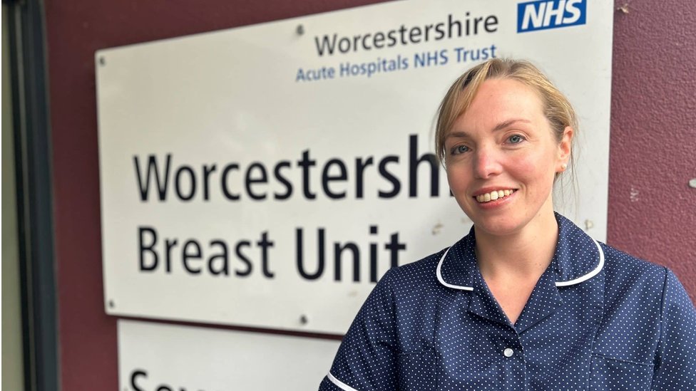 Be Breast Aware :: East Lancashire Hospitals NHS Trust