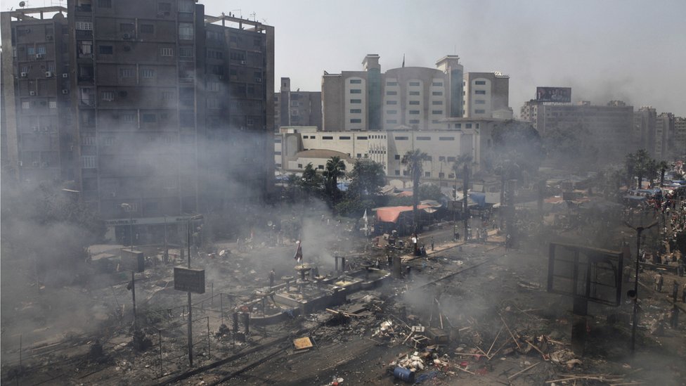 Mısır ordusunun 14 Ağustos'taki müdahalesi üzerine en az bin Mısırlı hayatını kaybetti