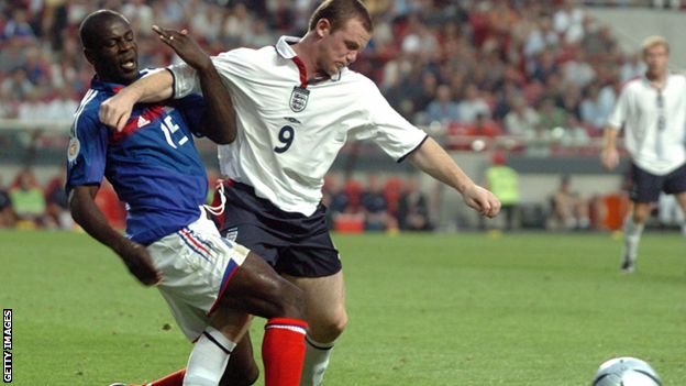 Wayne Rooney challenges Lilian Thuram, Euro2004.