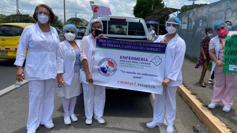 Enfermeras de Panamá durante una de las jornadas de protesta.