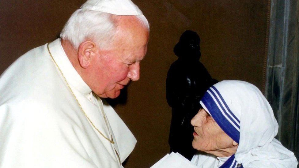 El papa Juan Pablo II con la Madre Teresa