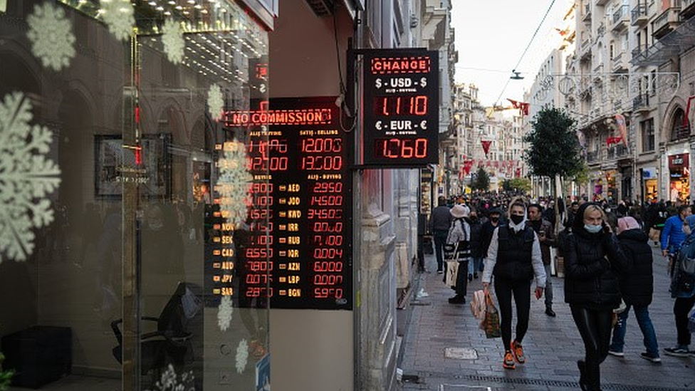 2022'de Türkiye siyasetinin rotasını ekonomi belirleyecek