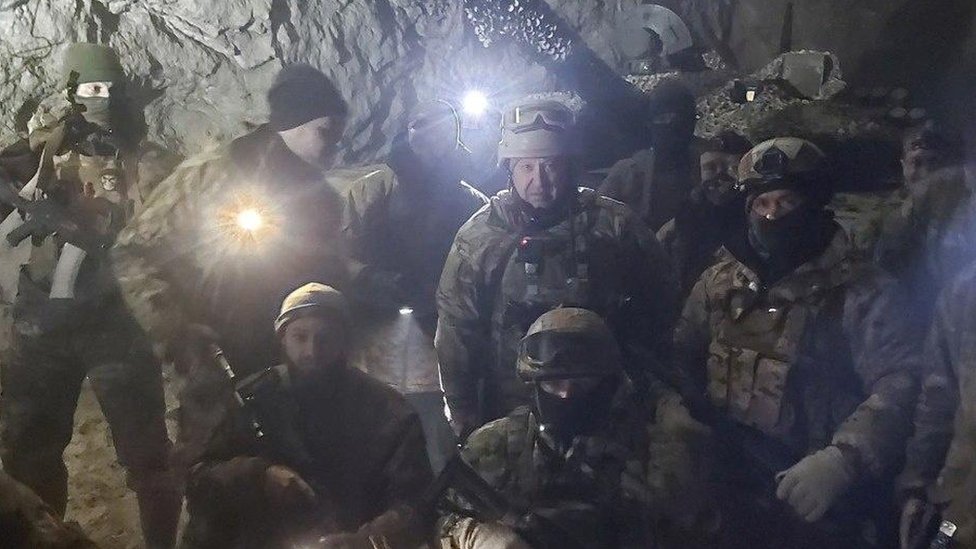 Foto que supuestamente muestra a Yevgueni Prigozhin dentro de una mina de sal de Soledar