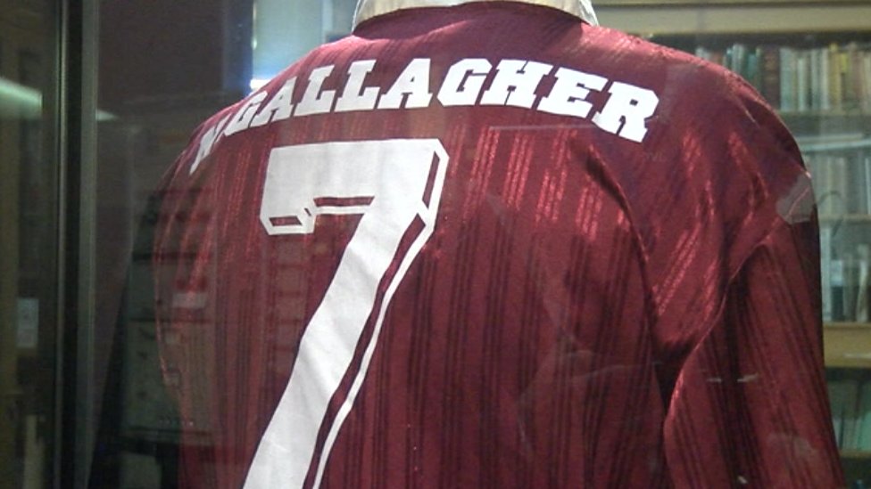 Ноэль Галлахер играл в футбол против Найджела Кеннеди X1 - Оазис выиграл