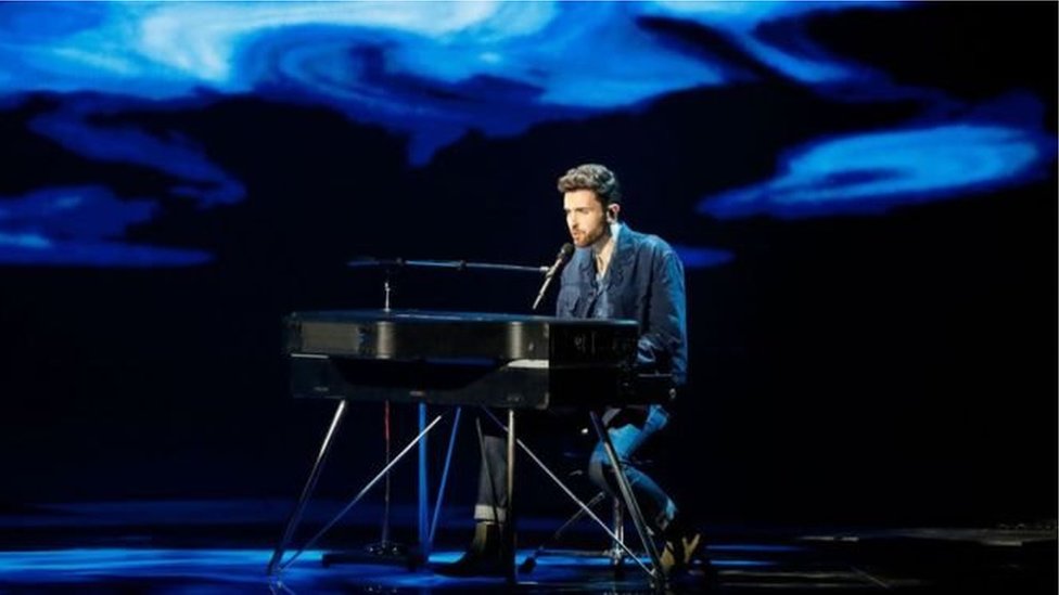 فوز المغني الهولندي دانكن لورانس بمسابقة الأغنية الأوروبية