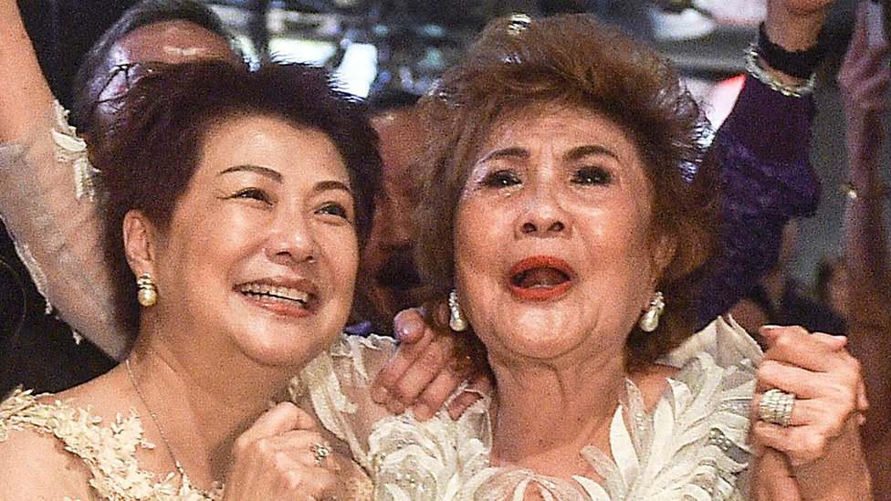 Oscars 2023: Michelle Yeoh's mum in tears as she celebrates historic victory