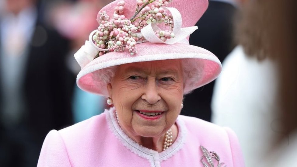 Primer plano de la reina Isabel II de Inglaterra