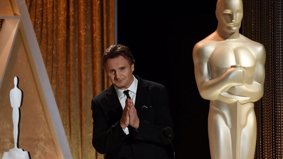 Neeson en una ceremonia de los premios Oscar.