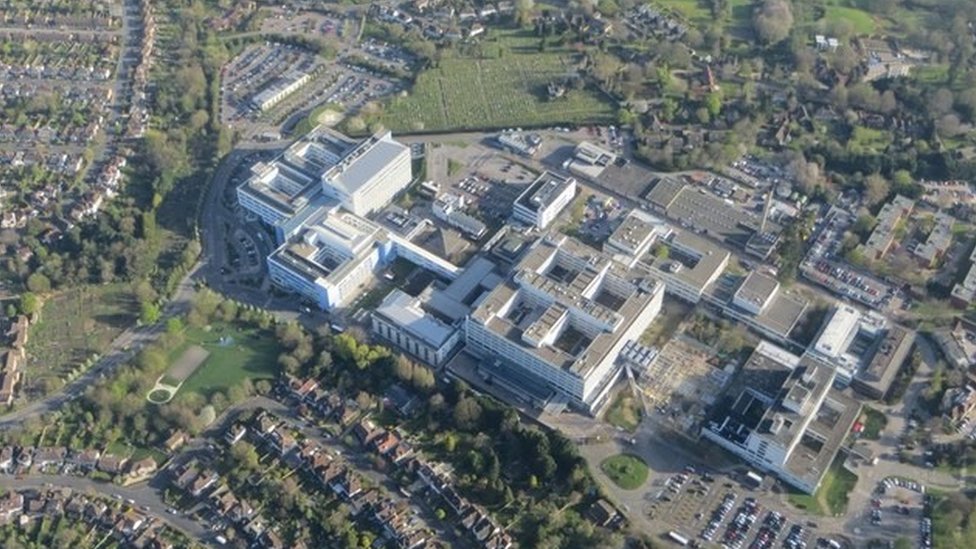 oxford-s-john-radcliffe-hospital-gp-surgery-plan-approved-bbc-news