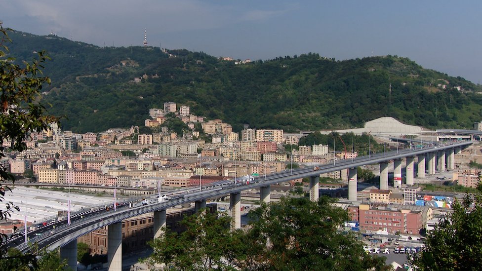 Мост в Генуе
