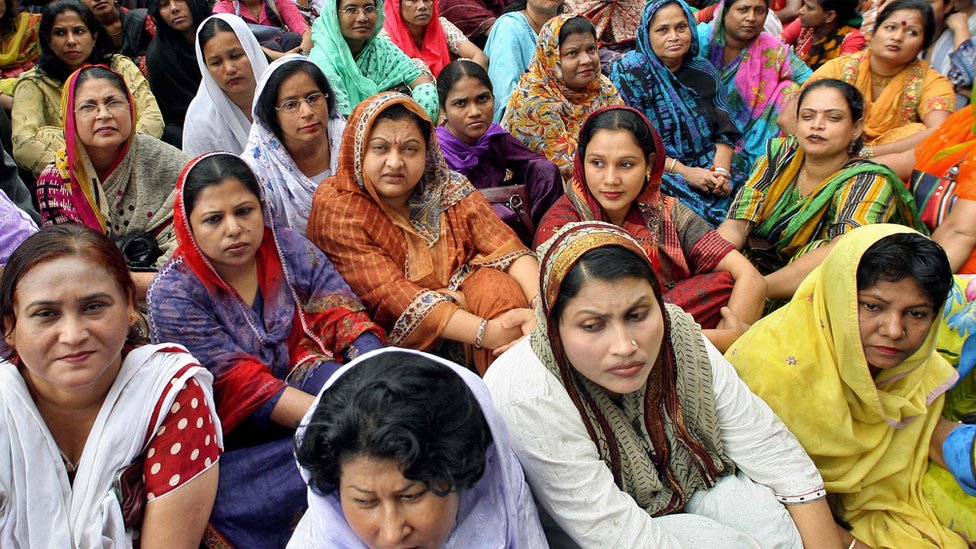 সংসদ নির্বাচন: নারী প্রার্থীদের কেন মনোনয়ন দেয় না রাজনৈতিক দল? - BBC News  বাংলা