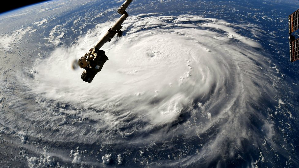 Vista aérea del huracán Florence.