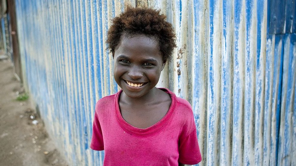 niña en Bougainville