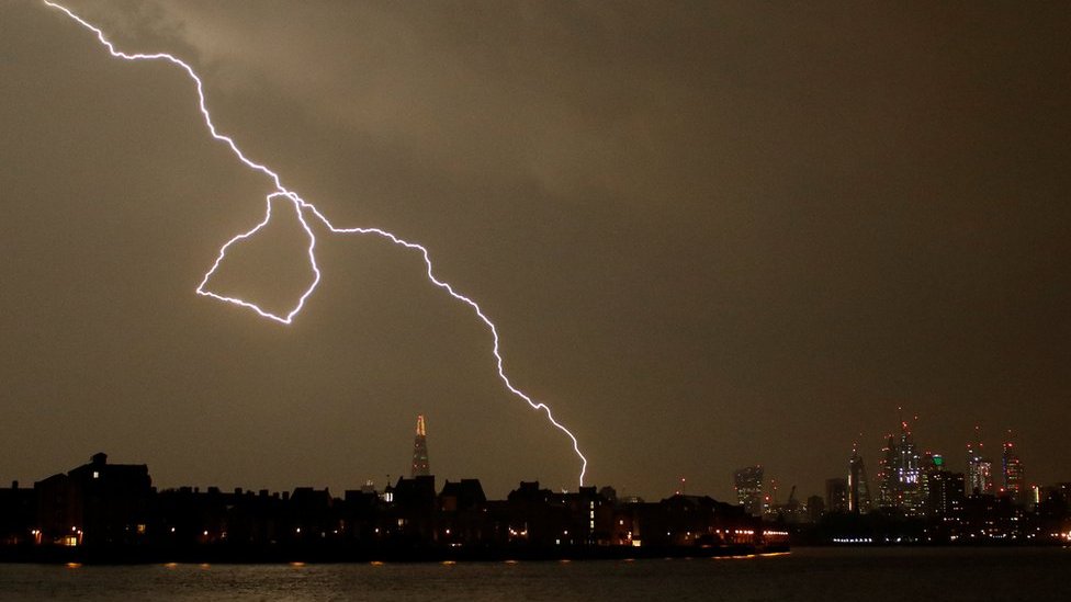 Spectacular lightning strikes parts of UK - BBC News